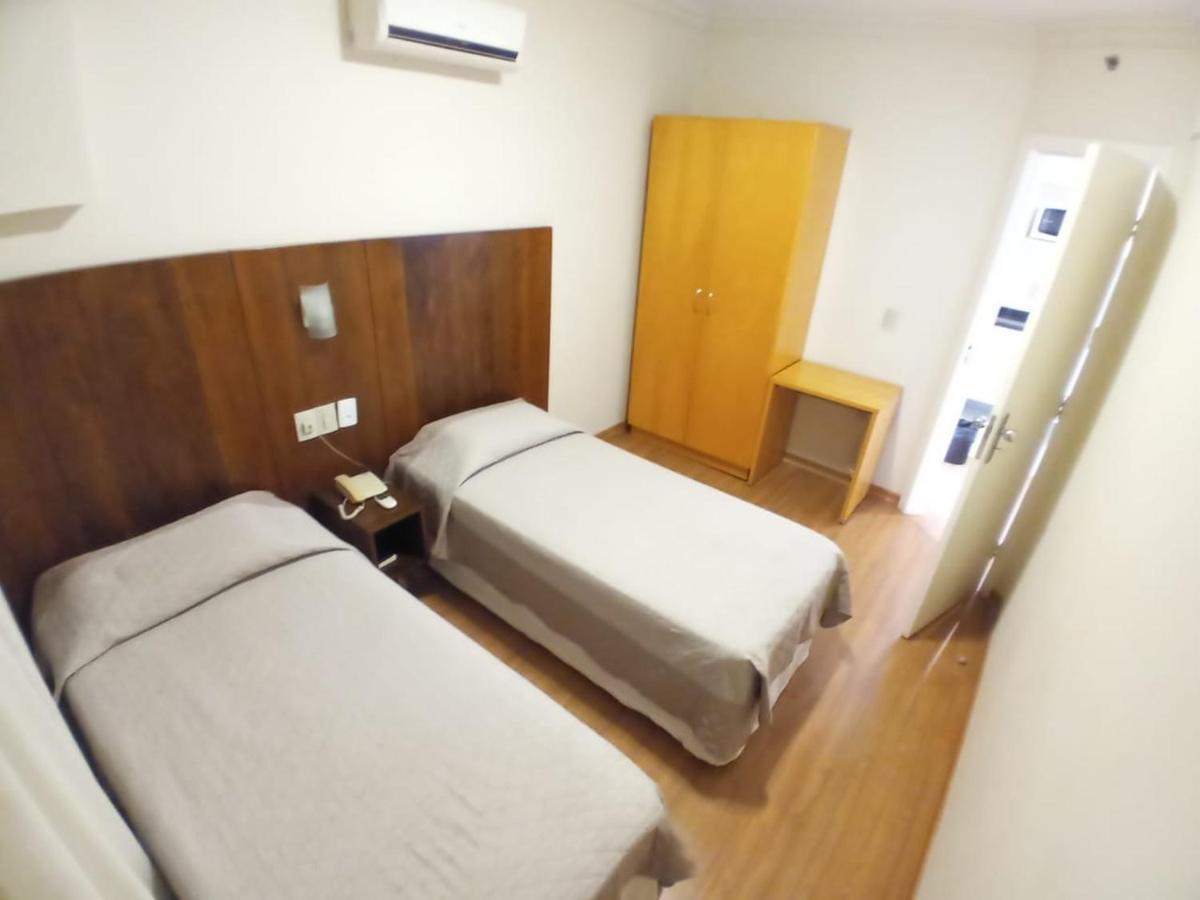 古拉服务酒店 瓜拉廷格塔 外观 照片